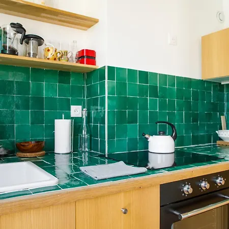 Bright & Artistic 1bd Buttes Chaumont * Paris
